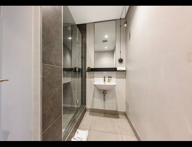 1 BEDROOM APARTMENT FOR SALE IN SANDOWN